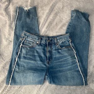 Americana Eagle mom jeans